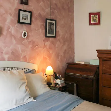 Appartamento A Large 104 M Family Nest In 15th Parigi